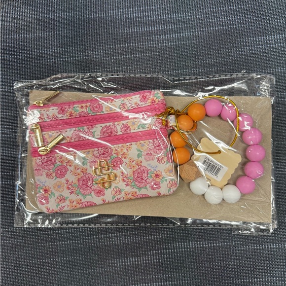 Simply Southern Floral Pink Triple-Zip Wristlet Coin Purse with Beaded Bangle - Picture 4 of 4